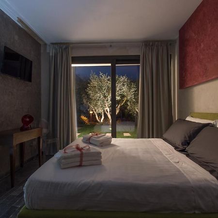 Sesto Armonico B&B Palazzolo  ภายนอก รูปภาพ