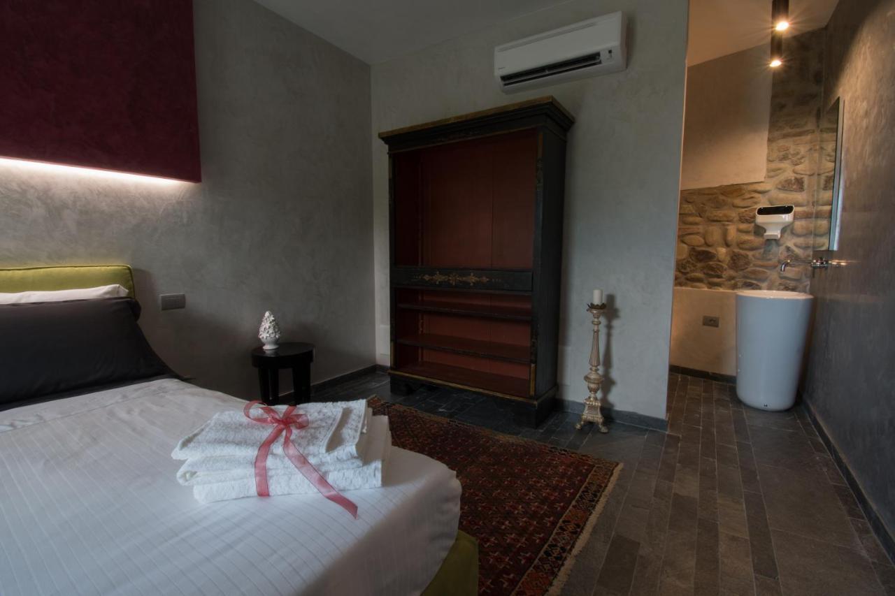 Sesto Armonico B&B Palazzolo  ภายนอก รูปภาพ