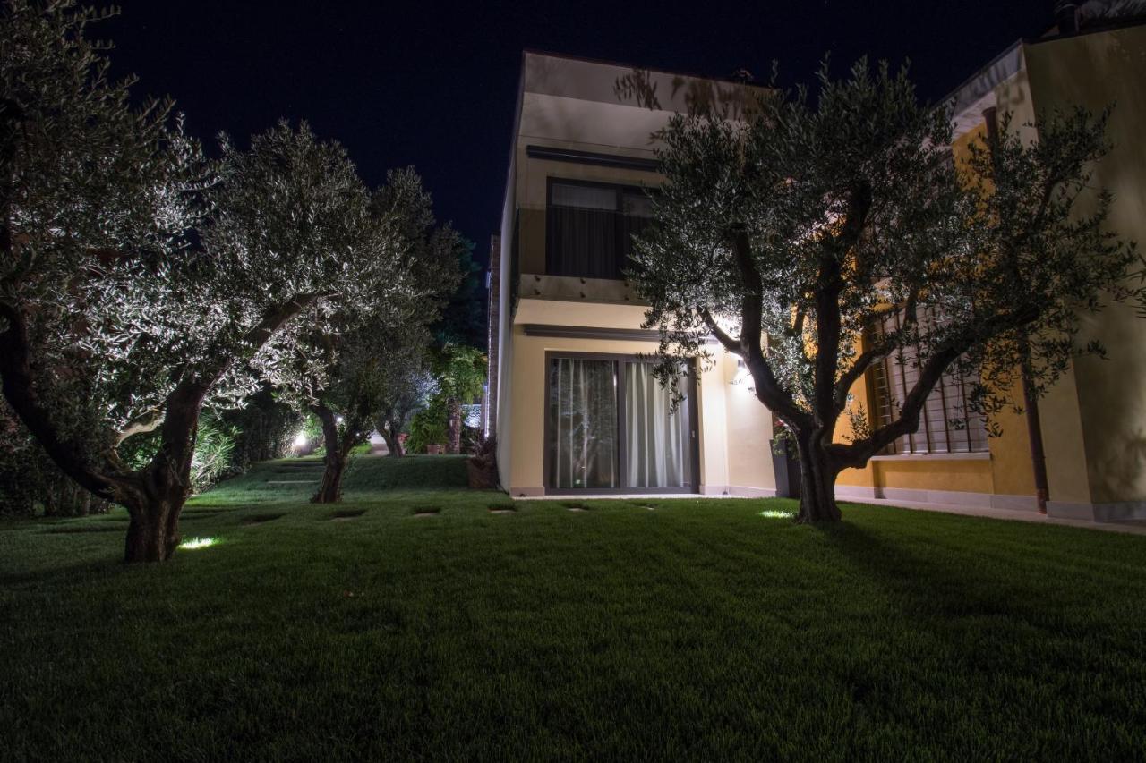 Sesto Armonico B&B Palazzolo  ภายนอก รูปภาพ